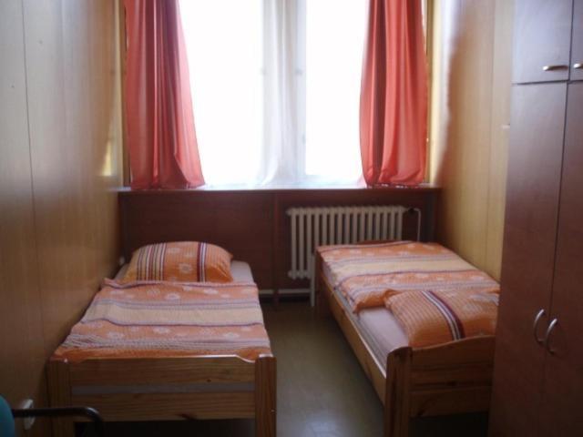 Hostel Monty Říčany Esterno foto
