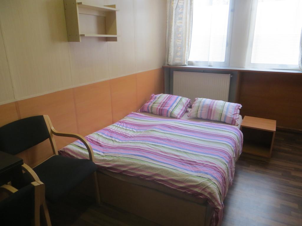 Hostel Monty Říčany Esterno foto